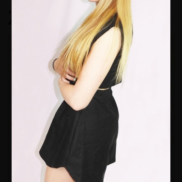 Black Linen Romper - Picture 2 of 3